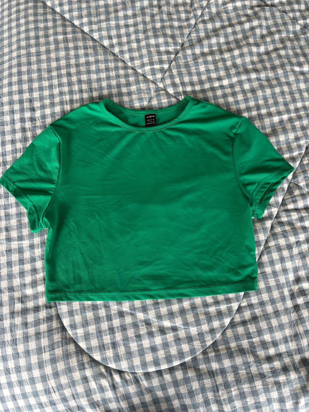 SHEIN Emerald Green Cropped Tee
